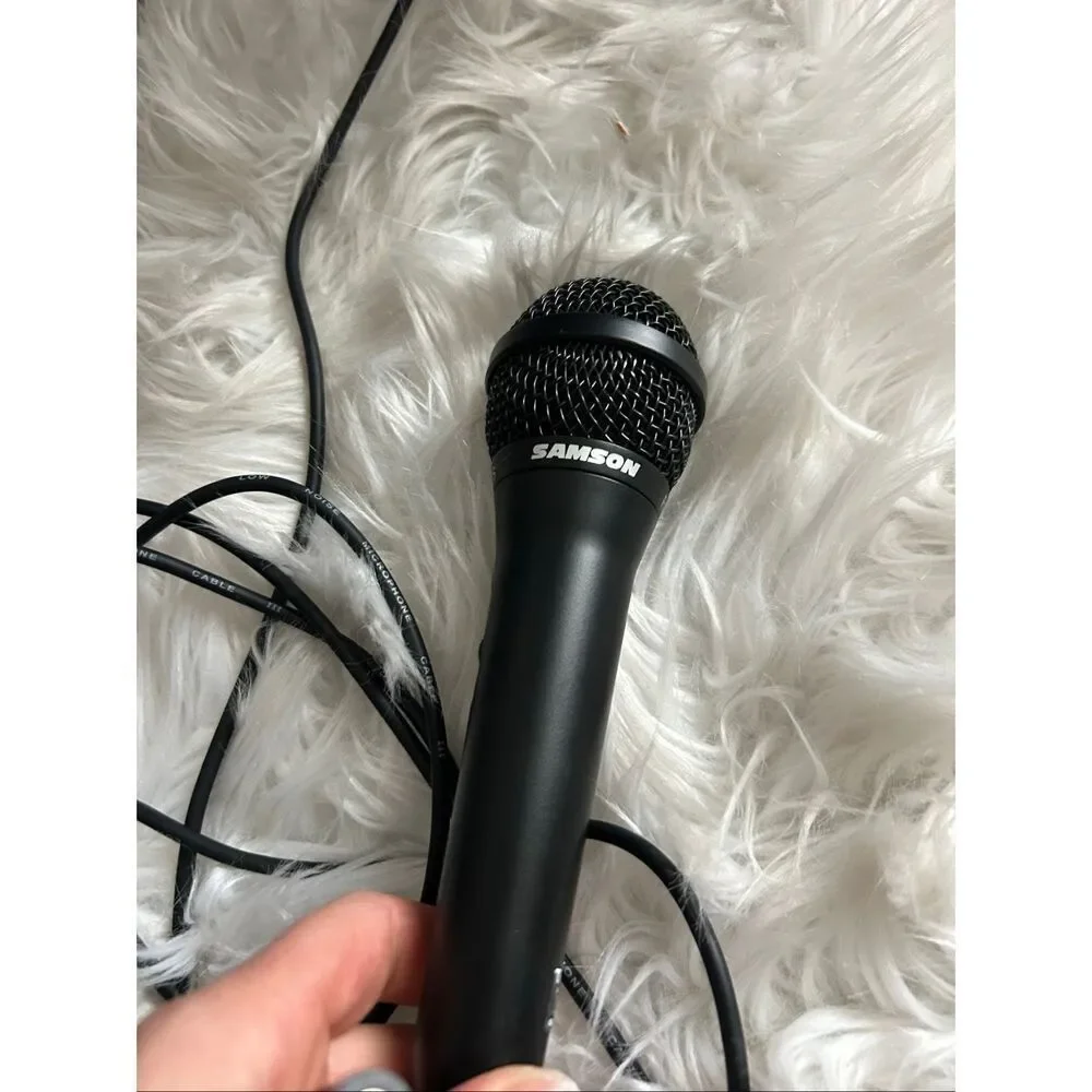 Samson R10S Dynamic Cable Microphone Multimedia Karaoke